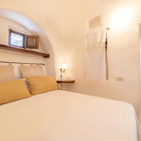 Trullo Sophie *