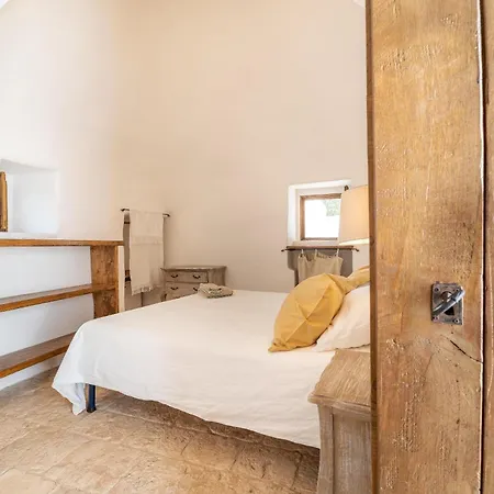 Trullo Sophie * Montalbano (Apulia)