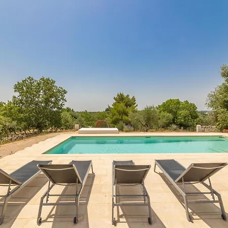 Trullo Sophie *